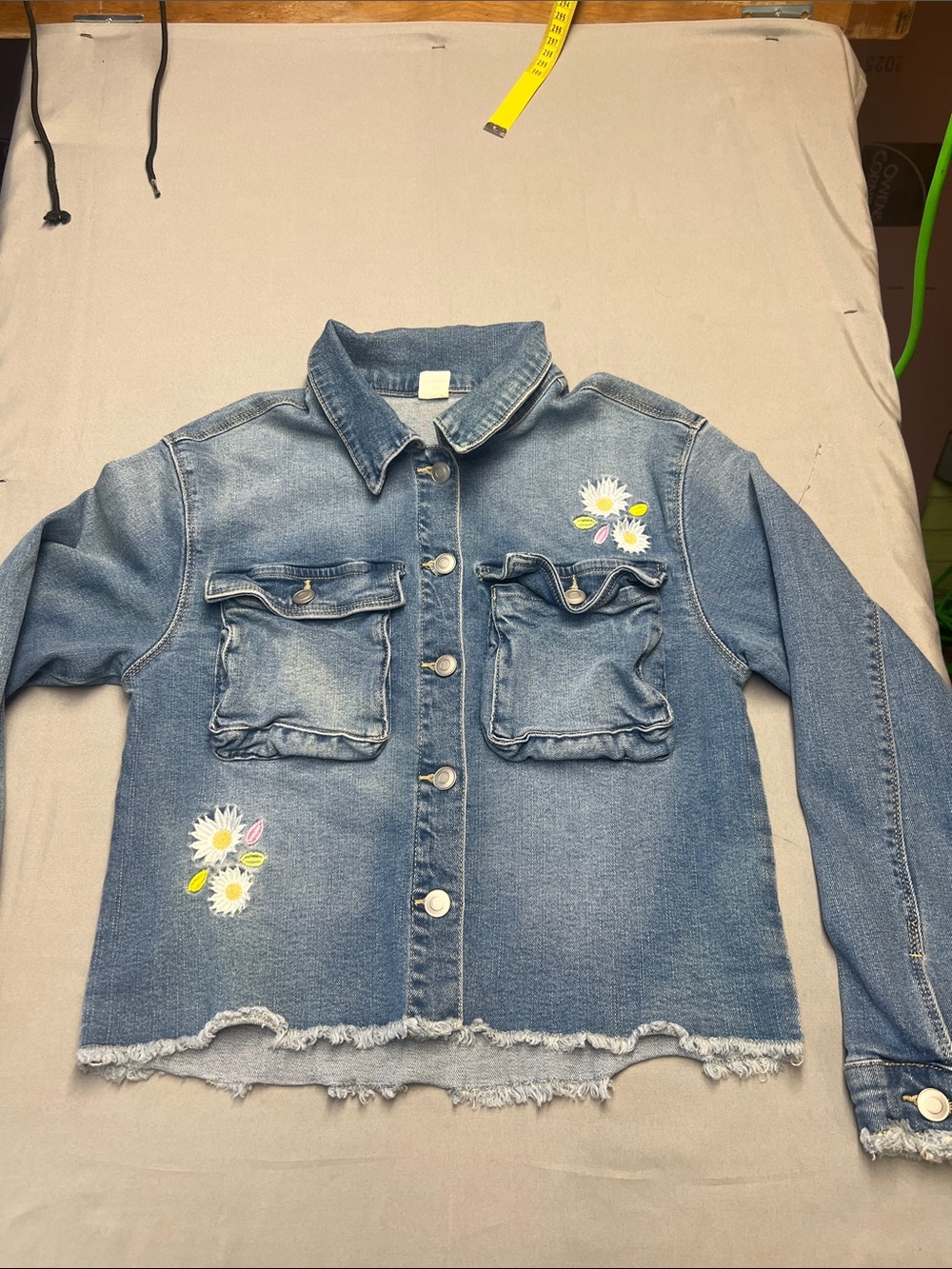Girls' Blue Floral Embroidered Denim Jacket